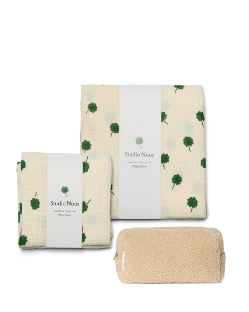 Geschenkset mit Ecru Neugeborenen-Essentials