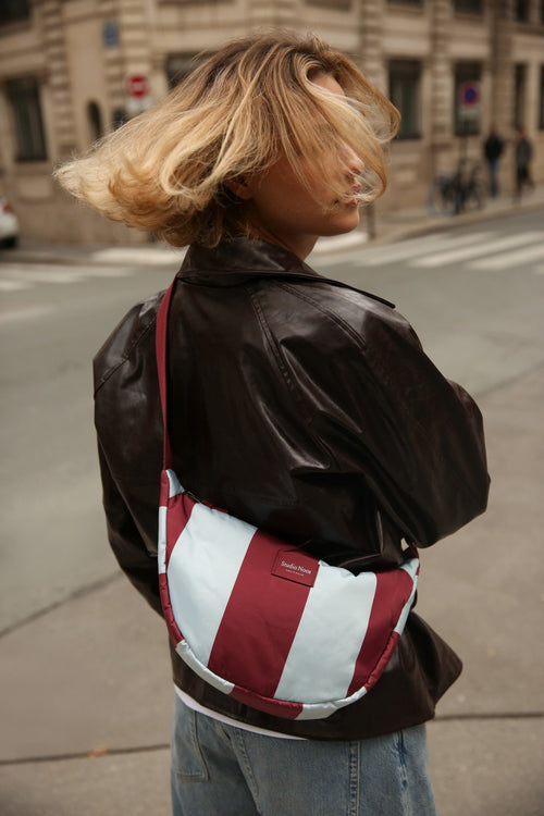 Bold Stripe Adult-Gürteltasche | Bordeauxrot / Hellblau