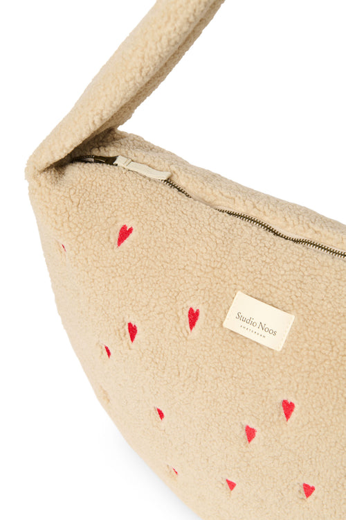 Ecru Hearts Teddy-Umhängetasche
