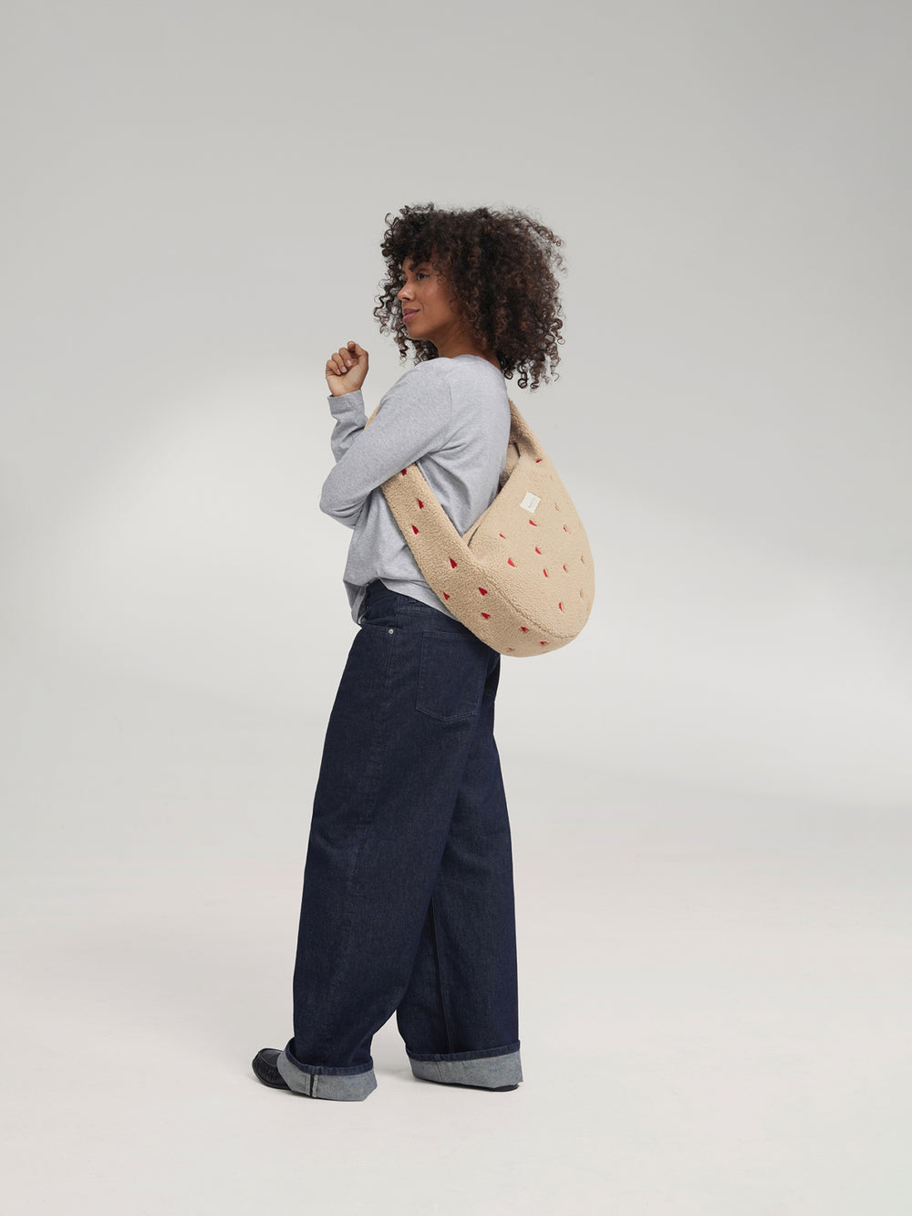 Ecru Hearts Teddy-Umhängetasche