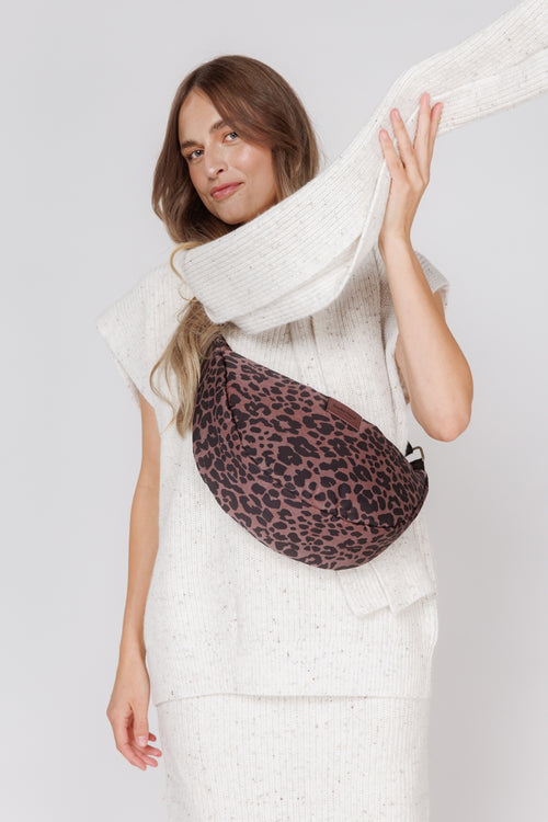 Red Leopard Puffy-Gürteltasche