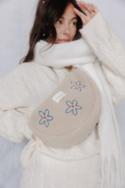 Ecru Flower Heart Teddy Adult-Gürteltasche