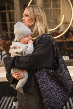 Antra Leopard wattierte Mom Bag