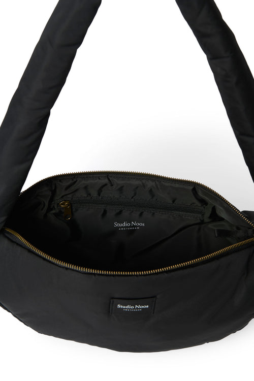 Schwarze Puffy Mini-Umhängetasche