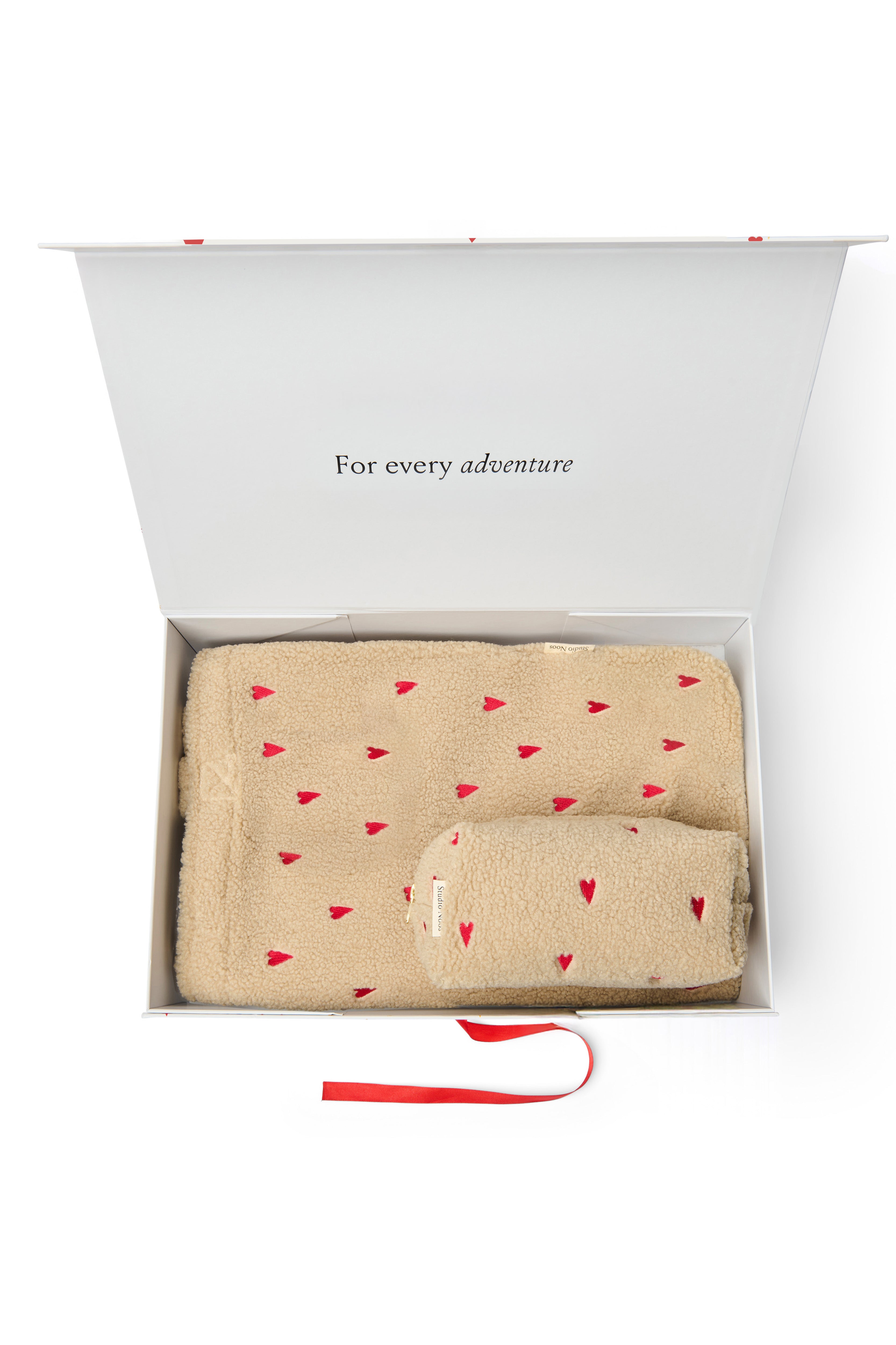 Classic Teddy Geschenkset Ecru Herzen