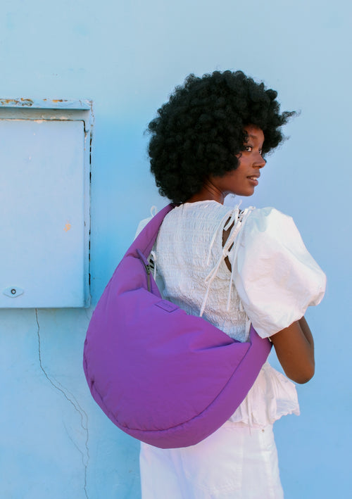 Lila Textured Puffy-Umhängetasche