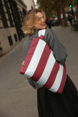 Bordeauxrot/Hellblau Bold Stripe Mom-Bag