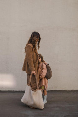 Wollweiße Lammy Teddy Mom Bag
