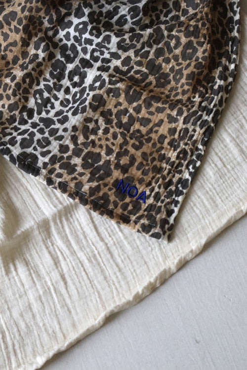 Mittlere Wickeldecke mit Leopard-Muster