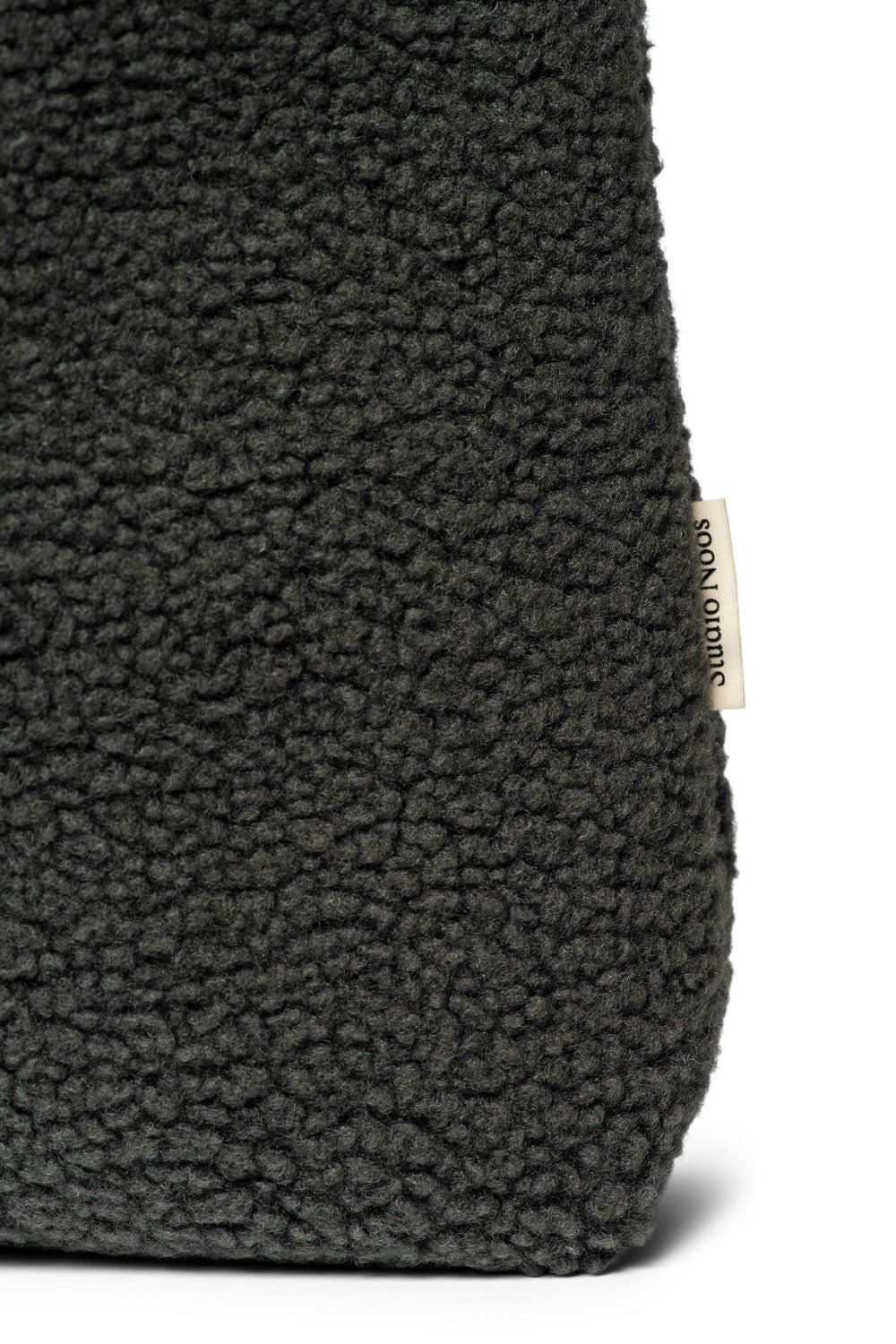 Schwarze Teddy wendbare Lack Mom Bag