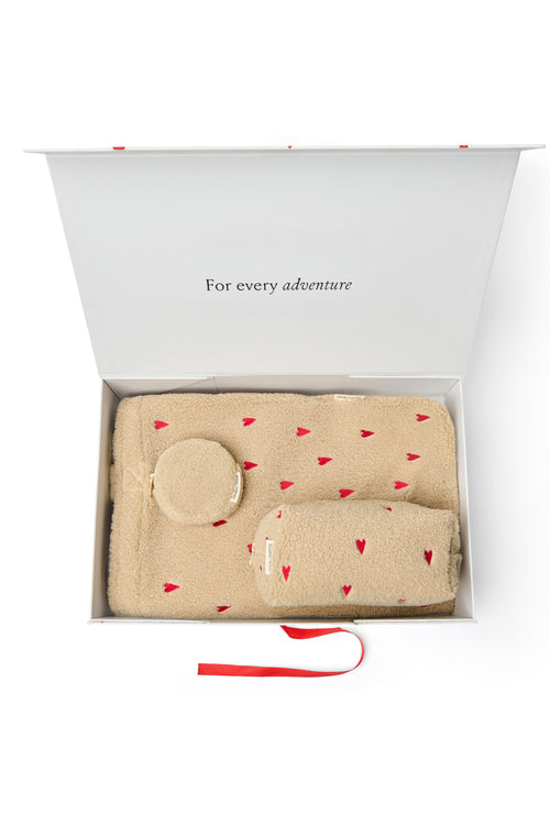 Classic Teddy Geschenkset Ecru Herzen