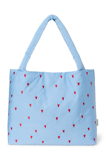 Hellblaue puffy Mom-Bag mit Herzen