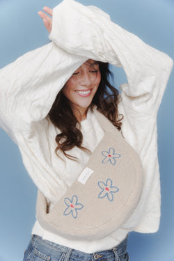 Teddy Mini-Umhängetasche | Ecru Flower Heart