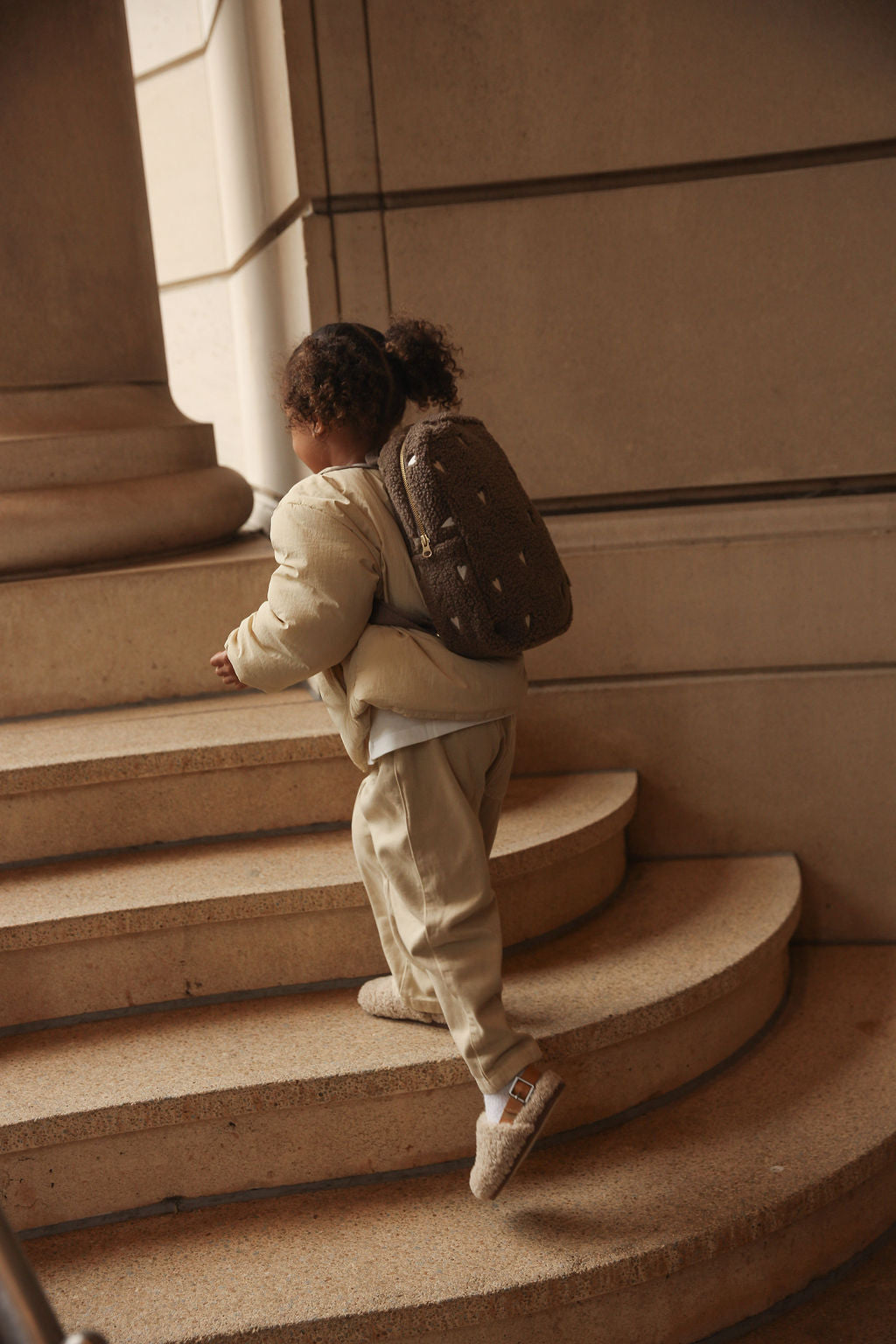 Brauner Teddy Herzen Mini-Rucksack